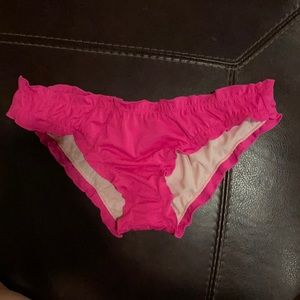 Ruffled bikini bottoms